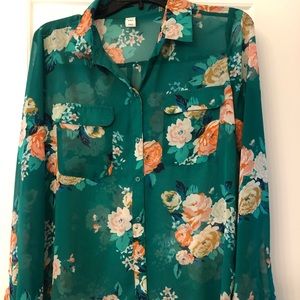 Green flower shirt